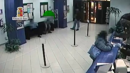 Cefalù (PA) - Rapina in banca (18.10.13)