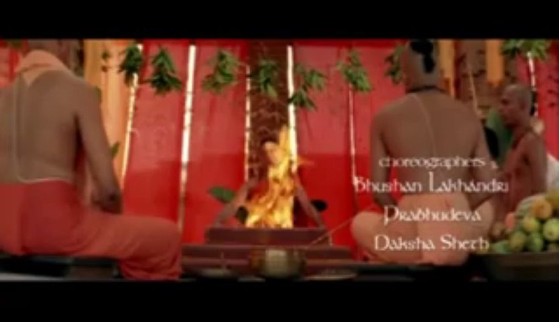 ⁣Agnivarsha _ Full Length Bollywood Hindi Film _ Raveena Tandon, Nagarjuna, Amitabh Bachchan-36