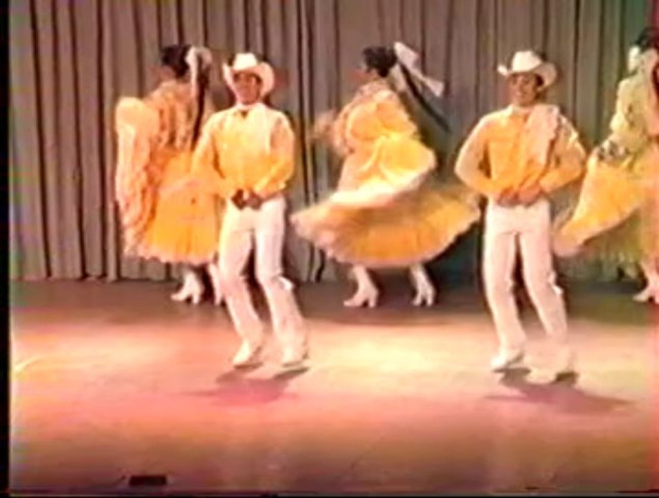 Polkas de Tamaulipas y El Alcaraban.
