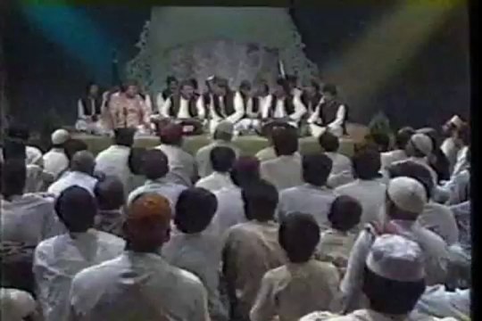 NUSRAT FATEH ALI KHAN - Ghir Ke Har Simt Se Rehmat Ki Ghata Aatti Hai