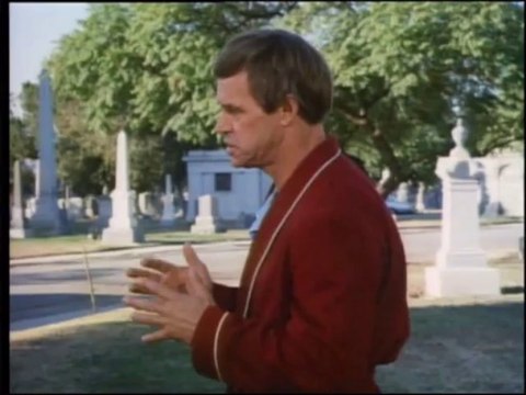 Les routes du Paradis S1 - 13 On connait la chanson