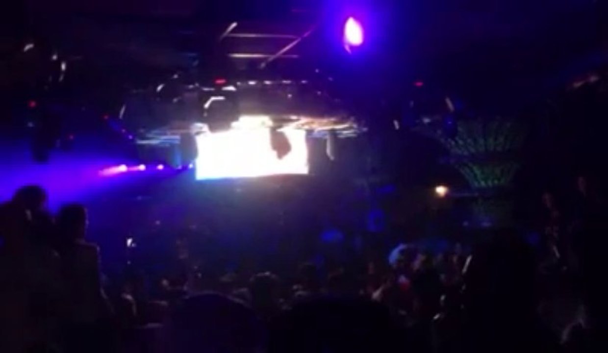 Cités par le DJ des Caves du Roy Sarkozy ovationné [NS2017]