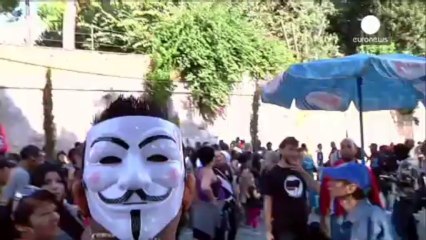 İtalya'da sokaklar kızgın