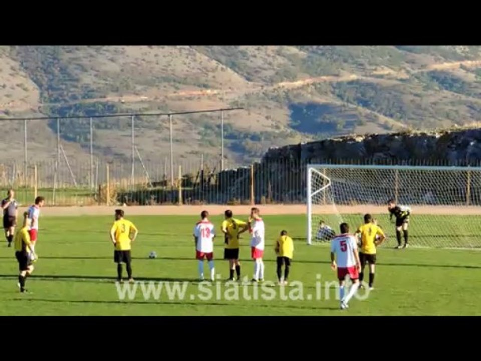 www.siatista.info  - 19/10/2013 -  Φ.Σ. Μακεδονικός Σιάτιστας - Ποντοκώμη 3-2