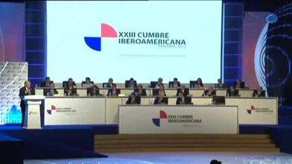 El Rey agradece el afecto de líderes iberoamericanos tras pasar por el "taller"