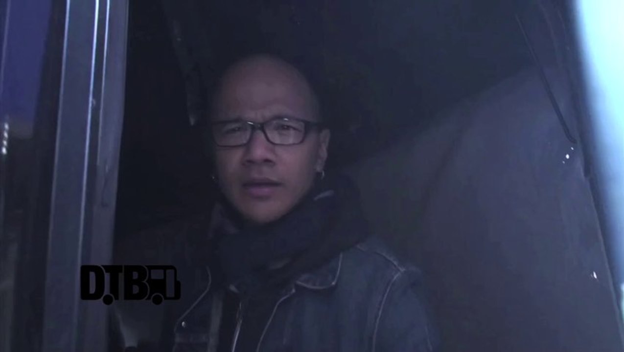 Danko Jones - BUS INVADERS Ep. 426