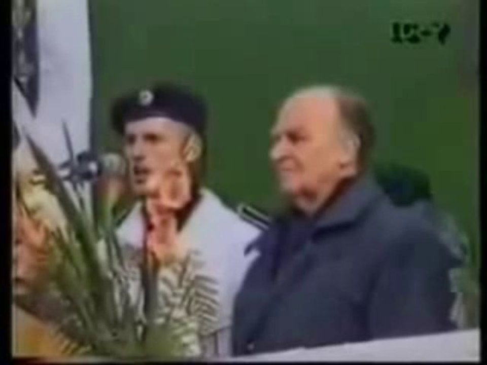 Aliya İzzet Begoviç  Bosna Şeriat Ordusunu Selamlıyor Tekbir ! Allah'u Ekber !