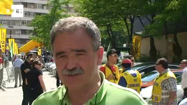 EFEverde_Los coches ecológicos toman las calles de Vitoria