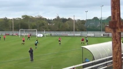 Le football féminin est aussi spectaculaire !