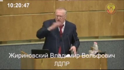 Жириновский зачитывает текст из Вконтакта