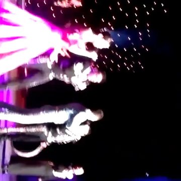 Danna Garcia y Jorge Salinas canta Mexico lindo y querido