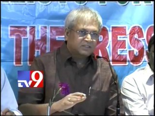 Undavalli Arun Kumar speaks to media