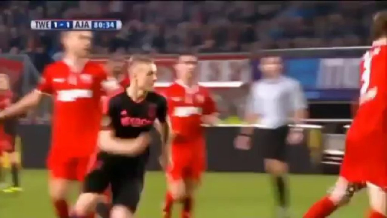 Topspiel in Enschede: Sigthorsson rettet schwaches Ajax