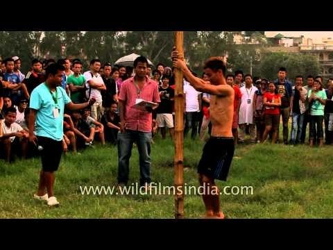 Bad start at the greased pole climbing : Naga Fest'13
