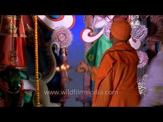 Head priest performs 'Pran Pratishtha': Maha Sashthi at CR Park