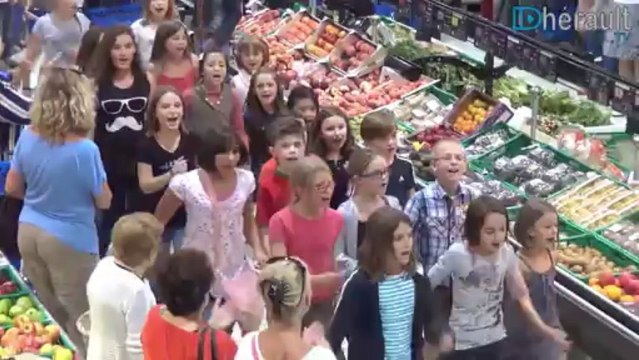 Pézenas : Flashmob Pézenas Enchantée - Air des gamins