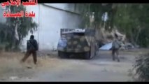 Video appears to show Syrian rebels preparing car bomb