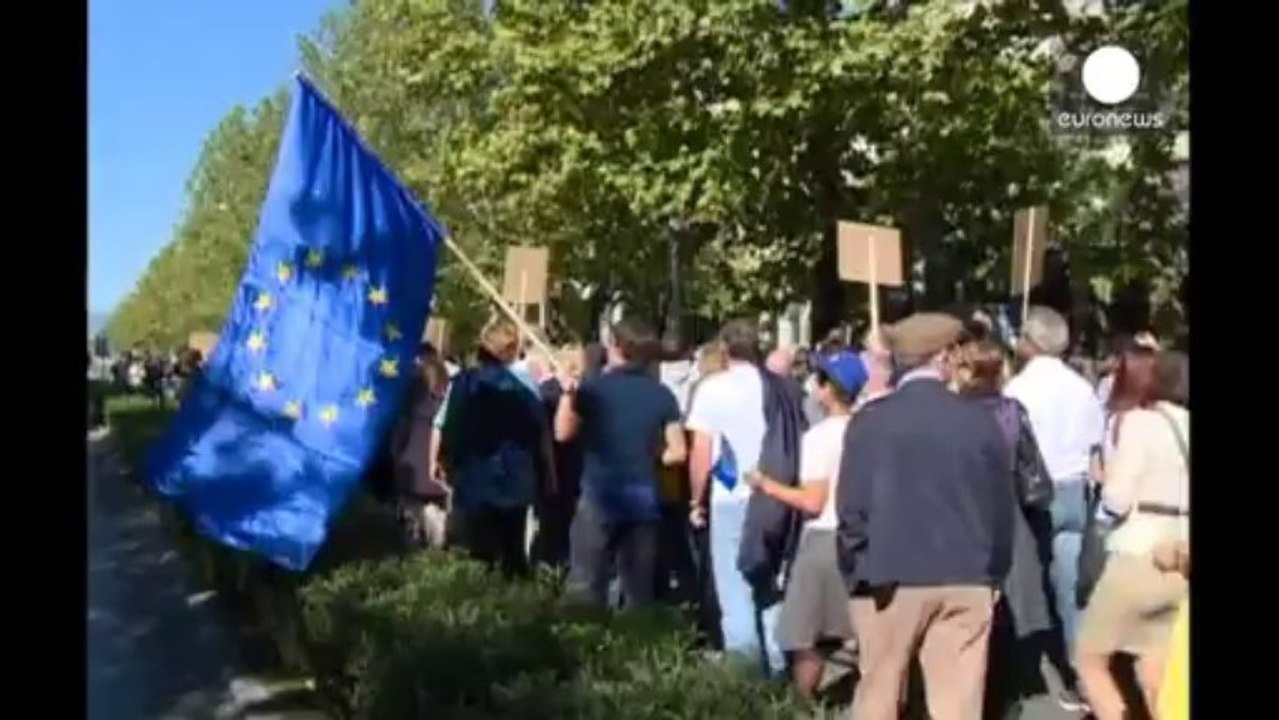 Karadağ'ın ilk eşcinsel yürüyüşü olaylı bitti