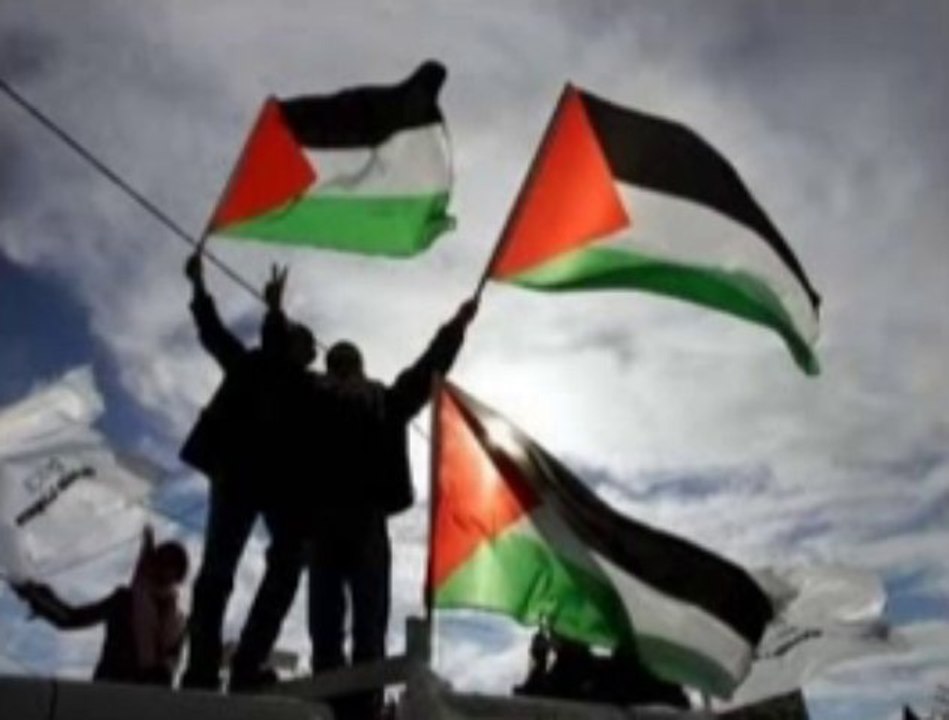 في شهر آذار قصيدة الارض محمود درويش فرقة اغاني العاشقيين الفلسطينية Video Dailymotion