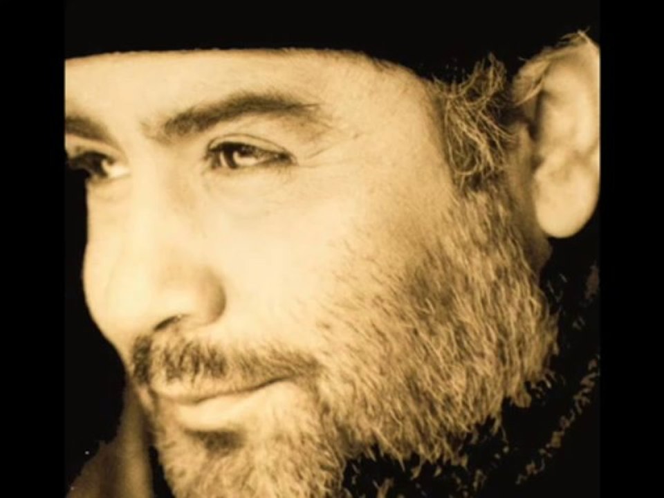 Ahmet Kaya - Kum Gibi SesliDoz.com | SesliDoz | Www.SesliDoz.Com |