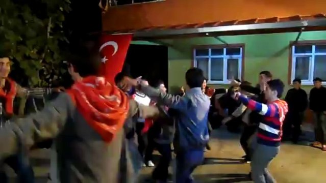 ÇAMLIBEL KÖYÜ ASKER EĞLENCESİ 2