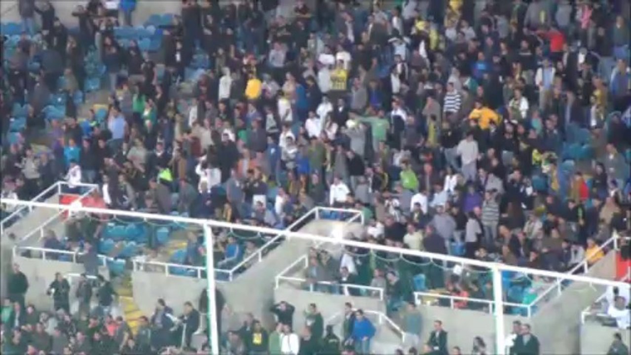 Ομόνοια-ΑΕΚ ΑΕΚ fans