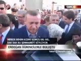 Başbakan Erdoğan ,Türkçe Olimpiyatları için Türkiye 'ye gelen çocuklarla biraraya geldi.