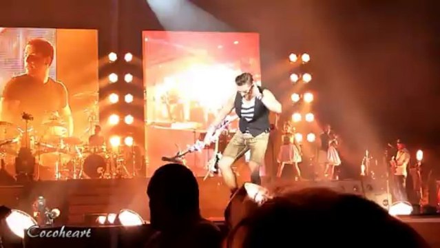 03 Andreas Gabalier - I Sing A Liad Fia Di @ Oberhausen, König-Pilsener-Arena, 18.10.2013