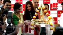 Aishwarya Rai Bachchan Arriving at- Kalyan Jewellers Showroom in Trivandrum 2013