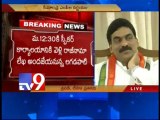 Seemandhra MPs do not give up, press with resignations