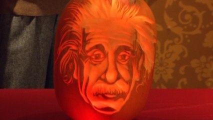 Wax museum unveils celebrity look-alike pumpkins
