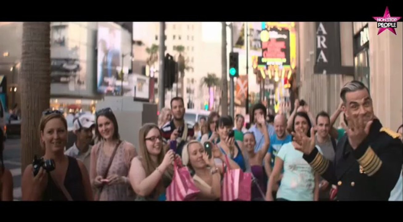 Robbie Williams le clip de Swings Both Way