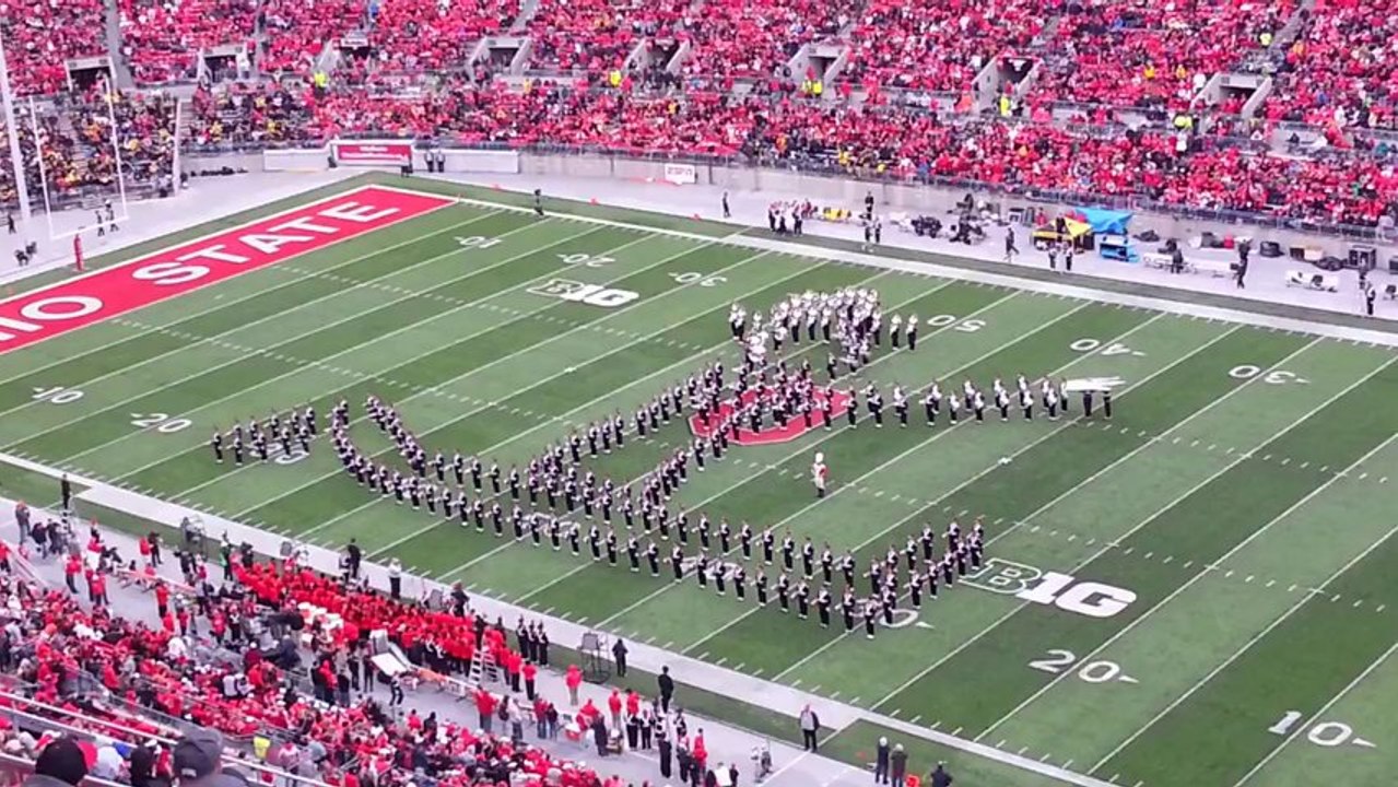 Ohio State Marching Band Forms Giant Michael Jackson!! OSU Marching Band - MJ Tribute 2013