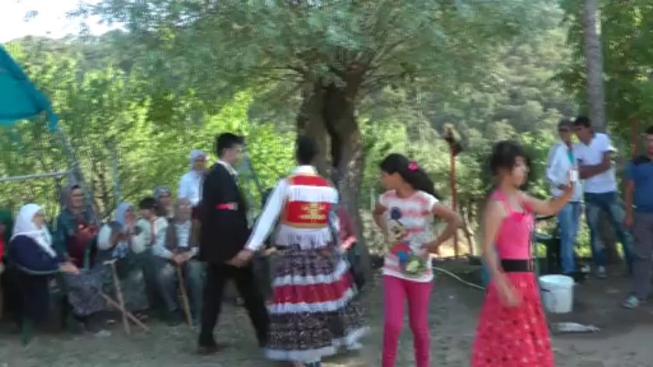 YAYLAÖZÜ KOÇEK OYUNU BEKIR KOLUN KARDEŞİN DÜGÜNÜ MUTTALİP BÜLBÜL