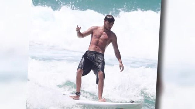 Topless Liam Payne Hits the Waves in Australia
