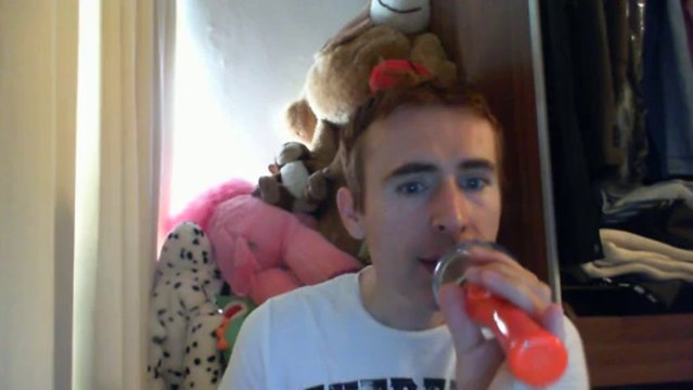 Wiwi égratigne il faut construire ton paradis de Chantal Goya