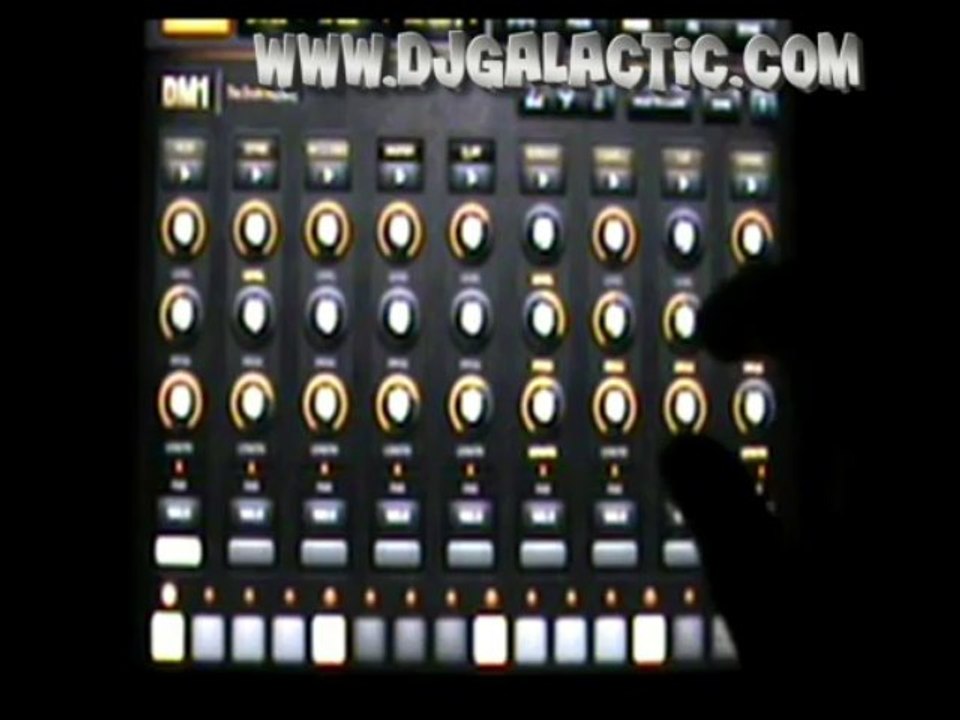 Burst The Bass with iPad Dm1