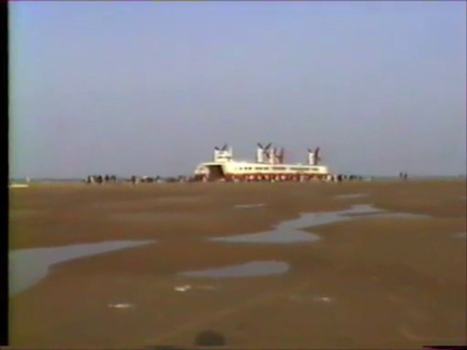 Hoverspeed on the Goodwin sands
