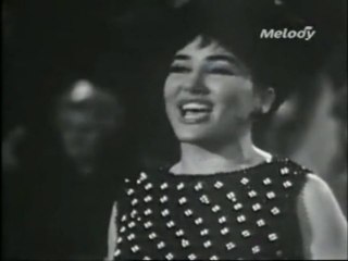 RIKA ZARAÏ FAIS PAS PLEURER LES FILLES