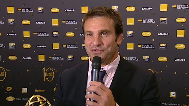 •	Meilleur Joueur PRO D2 : Julien Caminati (CA Brive) représenté par Fabrice Landreau