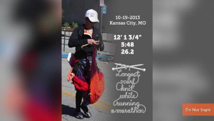 Man Sets World Record For Knitting While Running a Marathon