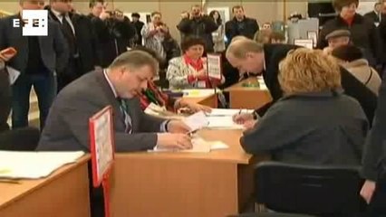 Resultados parciais na Rússia indicam vitória de Putin no 1º turno.