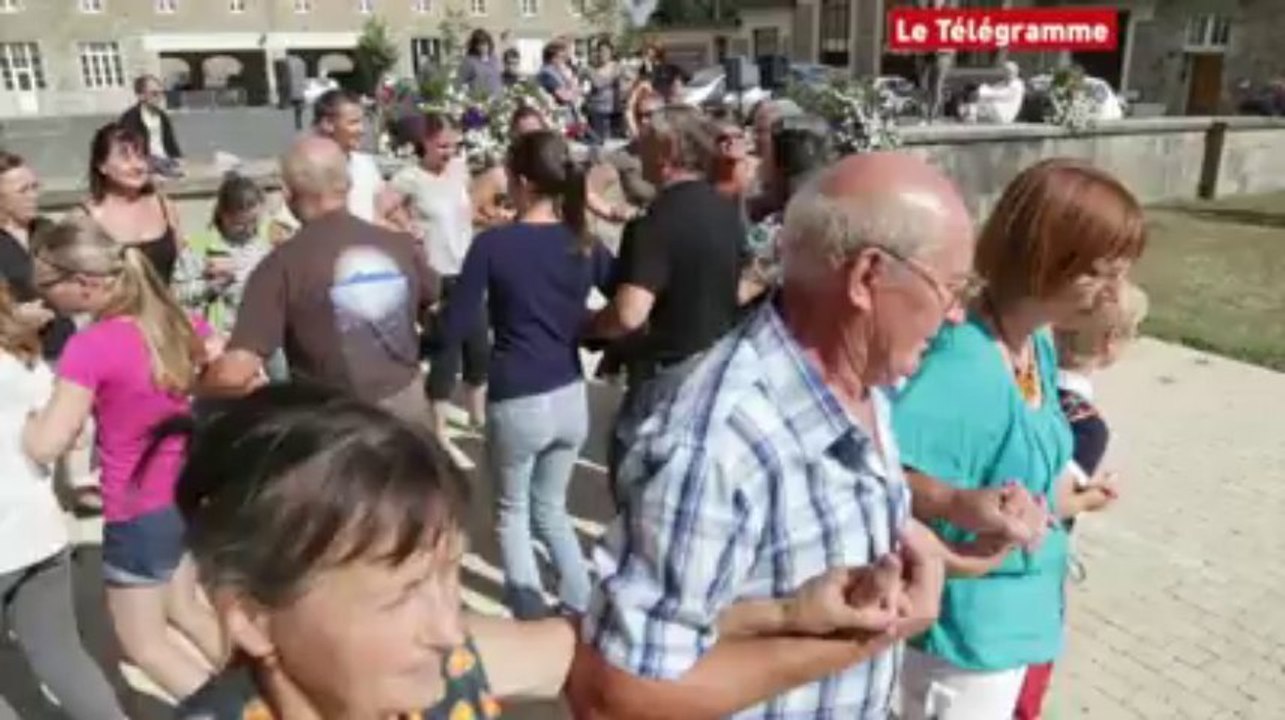 Danses bretonnes pour les novices. 3/5 : la gavotte