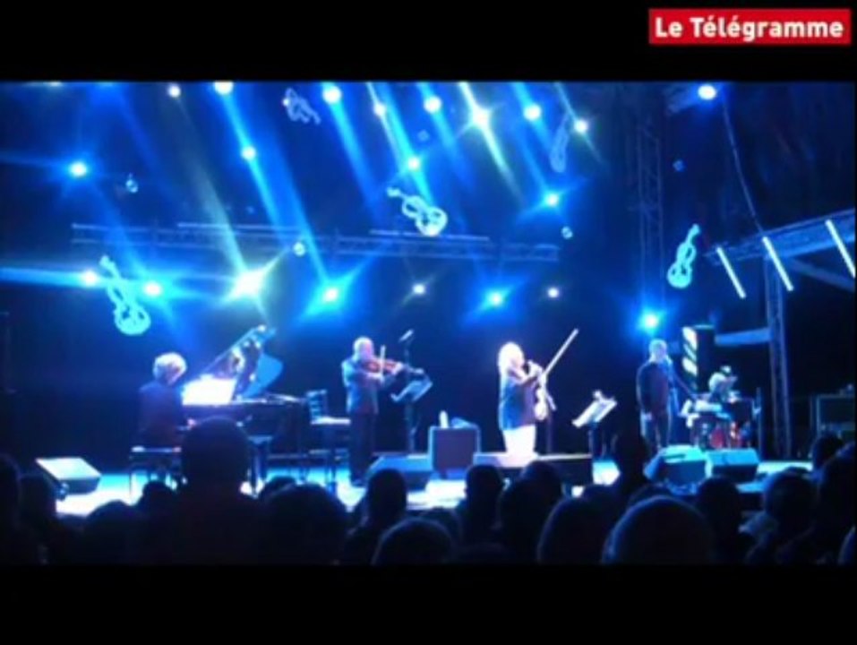 Saint-Loup. "Nuit magique" avec Catherine Lara