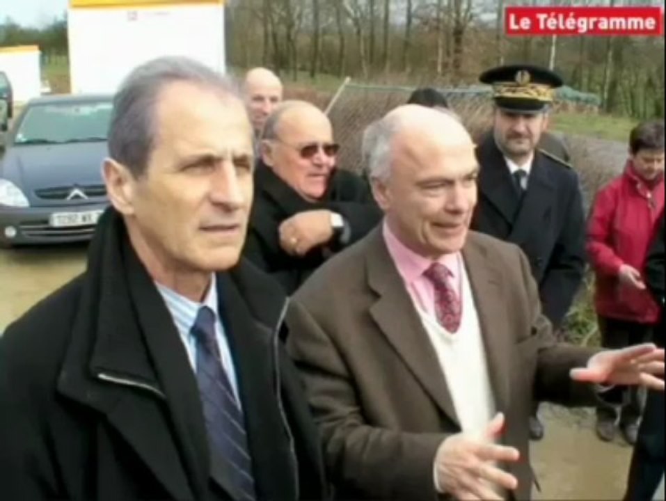 Hubert Falco en visite dans les Côtes d'Armor