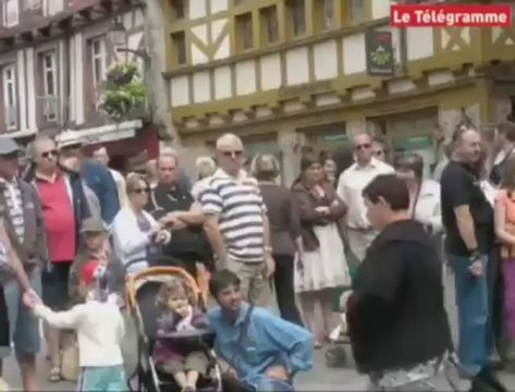 Jazz à Vannes. Ambiance cuivrée dans les rues