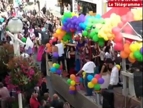 Gourin (56). Une fin d'après-midi très très gay