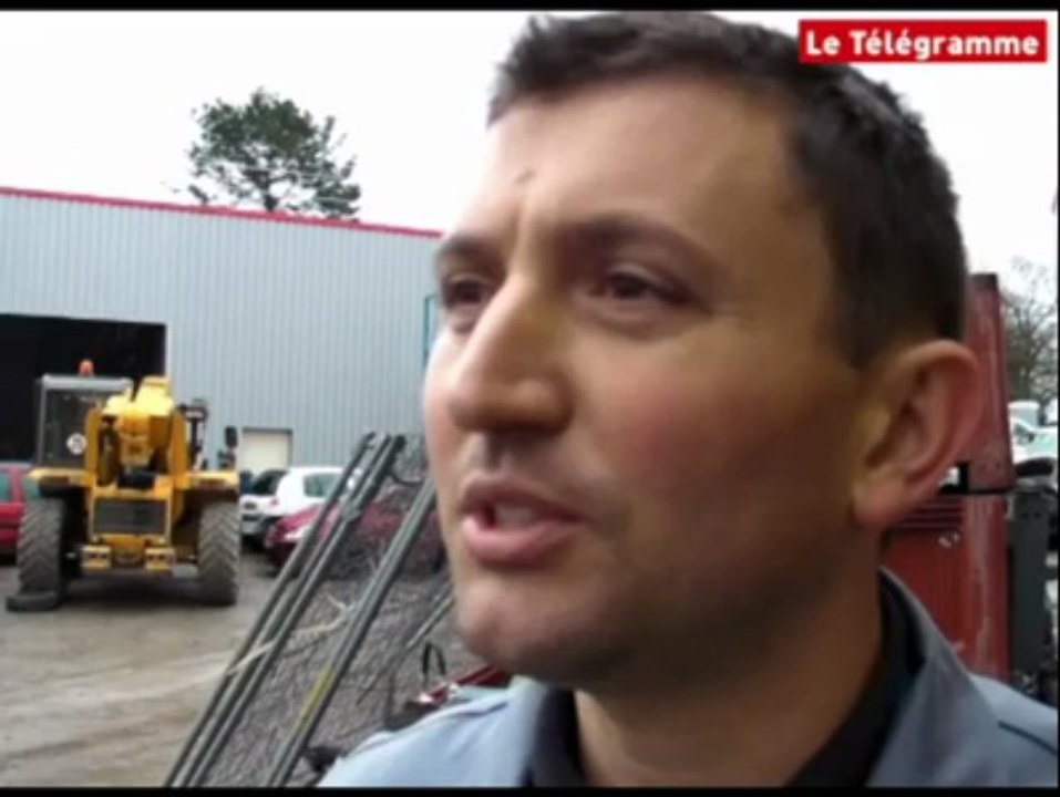 Elven (56). Quelque 150 voitures partent en fumée dans une casse