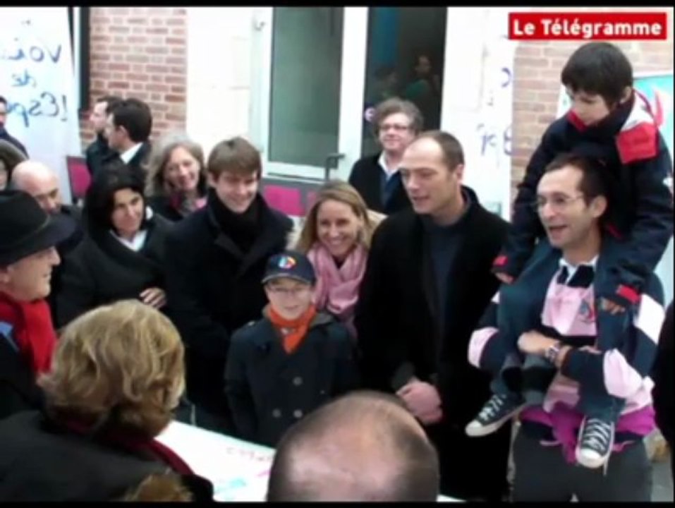 Quimper (29). Bernadette Chirac fidèle aux pièces jaunes