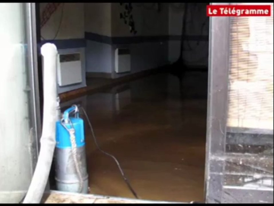 Quimperlé (29). On nettoie entre deux crues